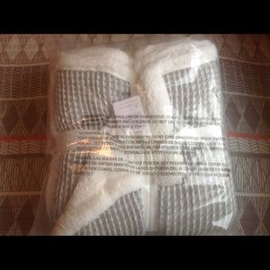 Pottery barn throw and pillow covers